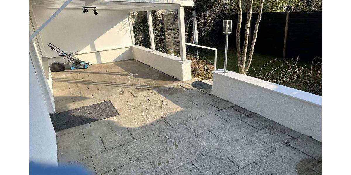 Reihenmittelhaus Oberschleißheim - 4 Zimmer, 150 m&sup2;, 2.490&euro; | Angebot:25782546