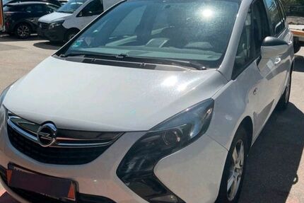 Opel Zafira 176.100 km 4.990 &euro; München 80995