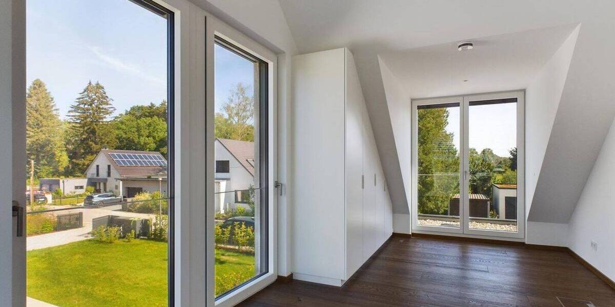 Einfamilienhaus München Bogenhausen - 7 Zimmer, 269 m&sup2;, 8.500&euro; | Angebot:26904179