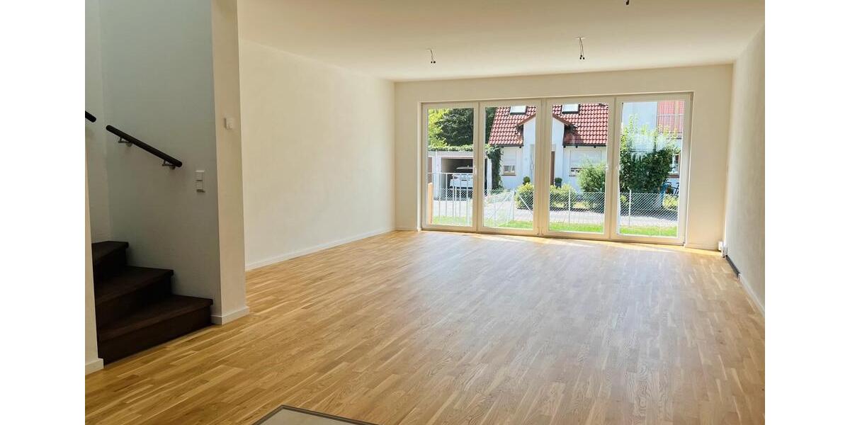Etagenwohnung Gröbenzell - 5 Zimmer, 150 m&sup2;, 2.800&euro; | Angebot:25512572