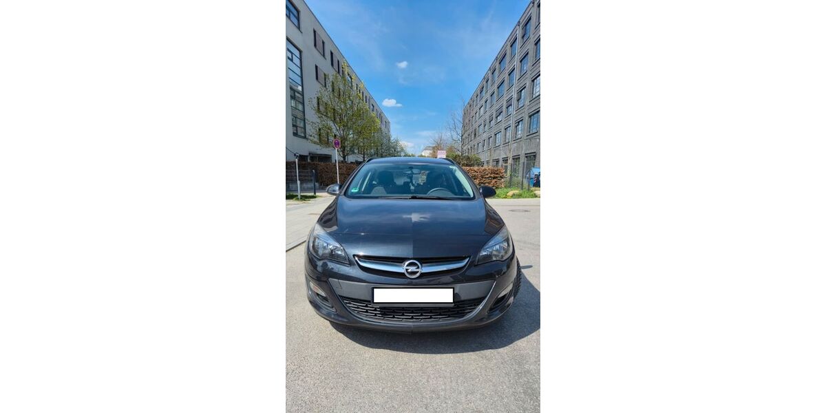 Opel Astra 211.000 km 2.850 &euro; München 81379