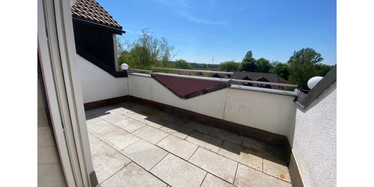 Dachgeschoßwohnung Puchheim - 3 Zimmer, 121 m&sup2;, 1.450&euro; | Angebot:25639621