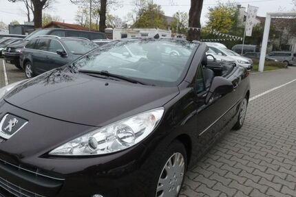 Peugeot 207 105.683 km 2.990 &euro; München 81825