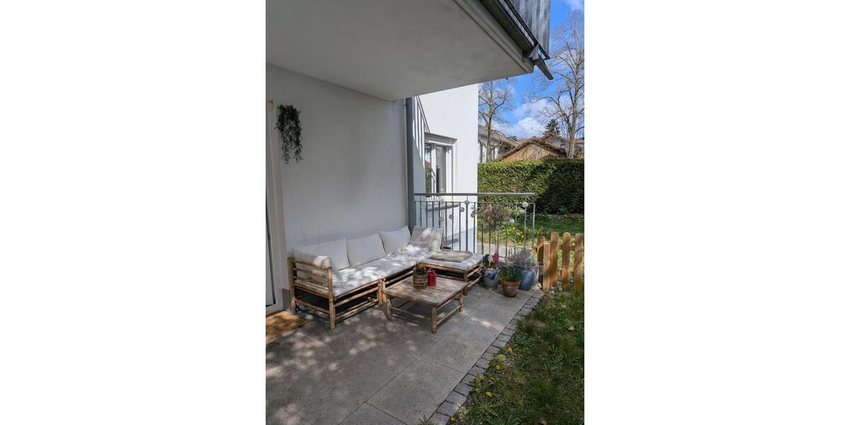 Erdgeschoßwohnung Unterhaching - 4 Zimmer, 130 m&sup2;, 2.600&euro; | Angebot:26272781