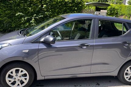 Hyundai i10 24.380 km 6.500 &euro; München 80805