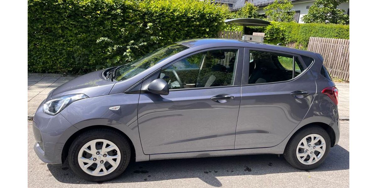 Hyundai i10 24.380 km 6.500 &euro; München 80805