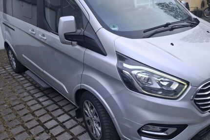Ford Tourneo Custom 95.000 km 24.980 &euro; Fürstenfeldbruck 82256