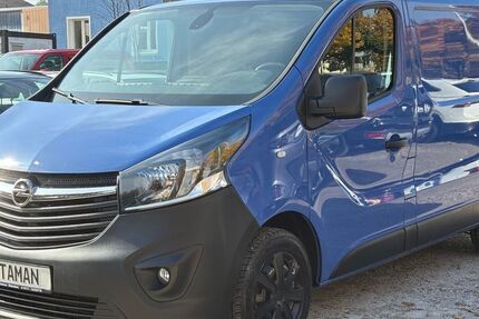 Opel Vivaro 136.560 km 7.990 € München 81243