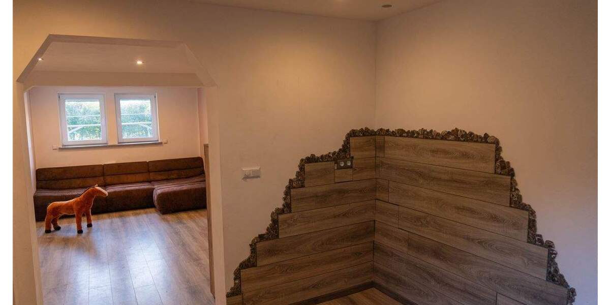 Mehrfamilienhaus, Wohnhaus Gröbenzell - 8 Zimmer, 192 m&sup2;, 1.199.000&euro; | Angebot:25692795