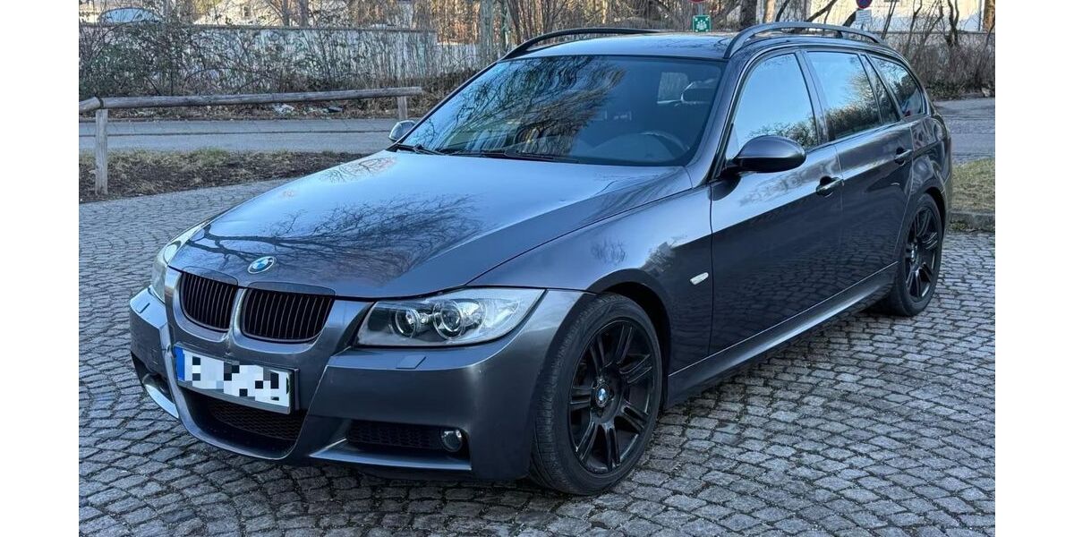 BMW 318 260.000 km 2.990 &euro; München 82178
