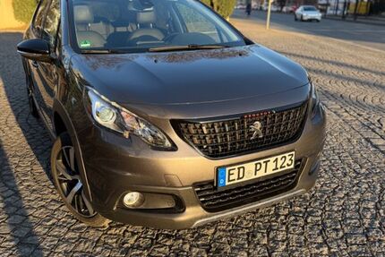 Peugeot 2008 41.000 km 11.700 &euro; München 81677