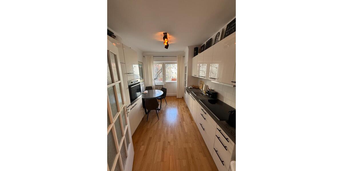 Etagenwohnung München Maxvorstadt - 2.5 Zimmer, 70 m&sup2;, 2.100&euro; | Angebot:25641007