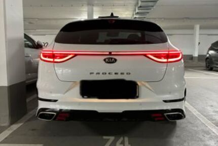 Kia pro ceed / ProCeed 75.500 km 21.900 &euro; München 81829