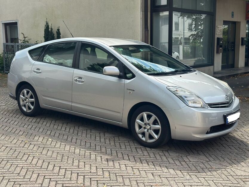 Toyota Prius 139.900 km 4.750 € München 81827