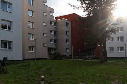 Tolle 3 Zimmer ETW 80,73 m² Wfl. mit TG-Stellplatz und Aufzug und Loggia in Ottobrunn 3 zimmer