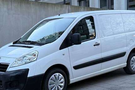 Peugeot Expert 71.699 km 7.500 &euro; München 80639