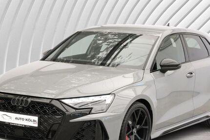 Audi RS3 2.000 km 68.990 &euro; Unterschleißheim 85716