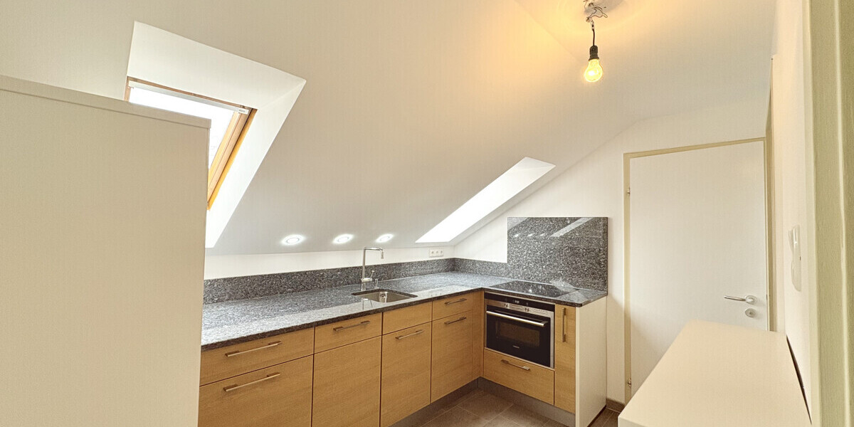 ***Sanierte Doppelhaushälfte mit Einliegerwohnung – Ruhig, familienfreundlich, bezugsbereit*** - Doppelhaushälfte München Pasing-Obermenzing | Angebot:25126180