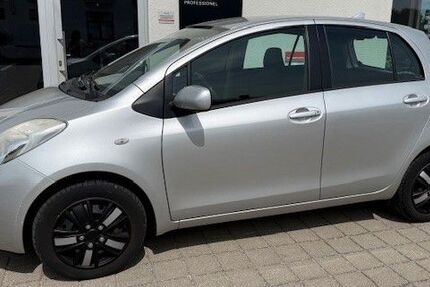 Toyota Yaris 60.300 km 5.490 &euro; Straßlach bei München 82064