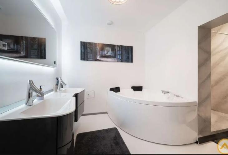 Terrassenwohnung Dachau - 3.5 Zimmer, 156 m&sup2;, 2.500&euro; | Angebot:26341962