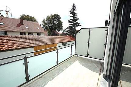 **Attraktiver Wohntraum** Sonnige 3 Zimmer-Whg. mit Balkon, TG + Stpl. in Neufahrn (S1) 3 zimmer