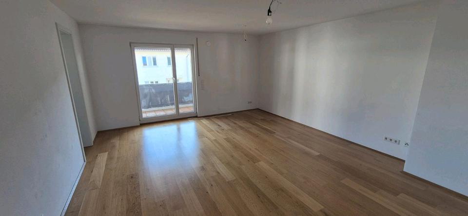 Etagenwohnung Ismaning - 3 Zimmer, 80 m&sup2;, 1.680&euro; | Angebot:26374294