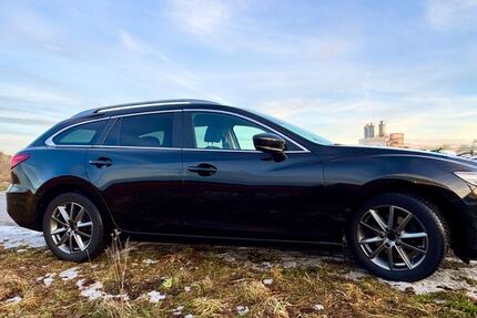 Mazda 6 62.000 km 19.600 &euro; München 81825