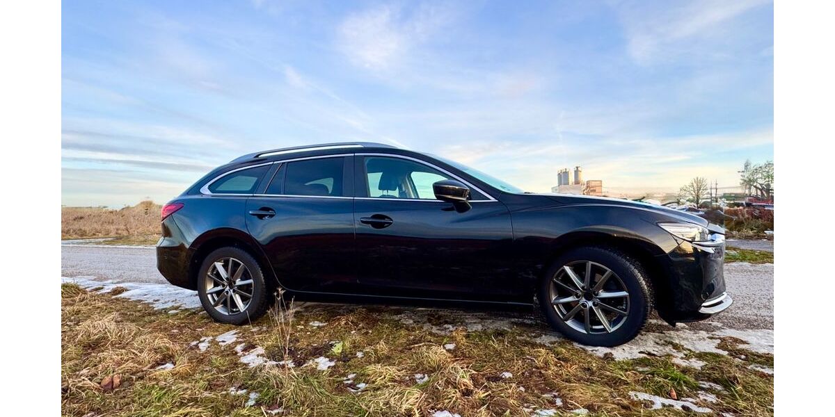 Mazda 6 62.000 km 19.600 &euro; München 81825