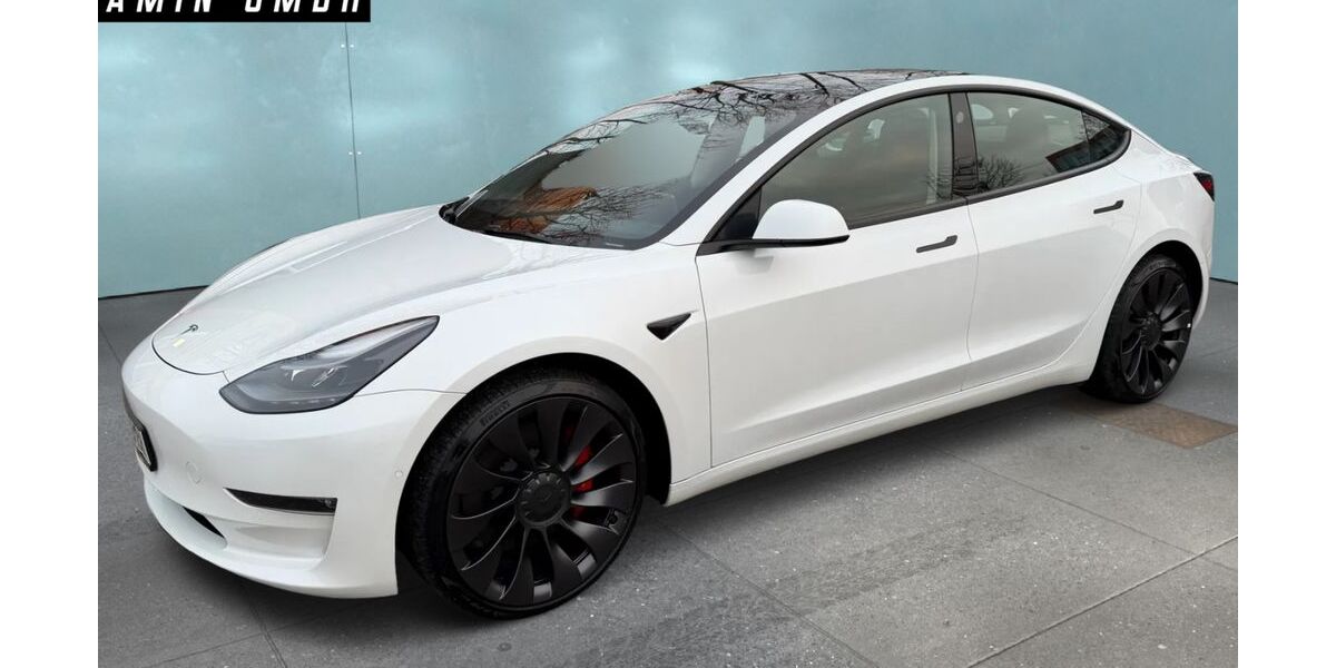 Tesla Model 3 65.000 km 27.999 &euro; München 81243