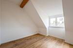 Wohnen in ruhiger Lage. 2,5-Zimmer-Dachgeschoßwohnung.