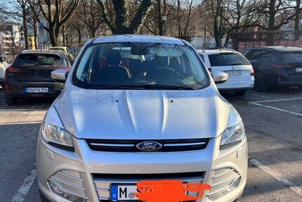 Ford Kuga 127.900 km 9.200 &euro; München 81241
