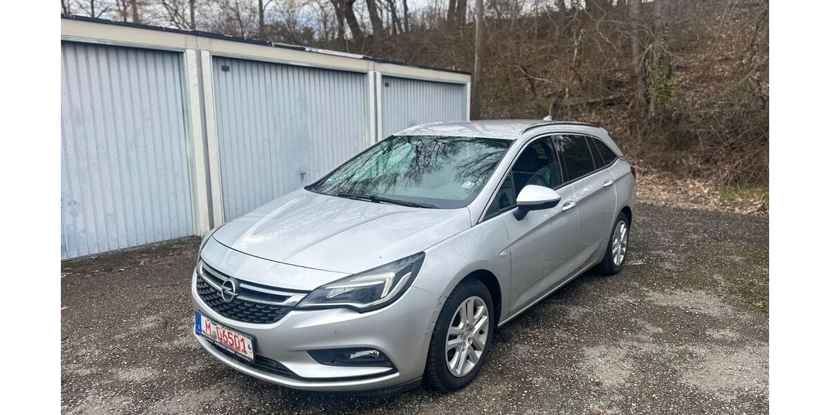 Opel Astra 225.500 km 3.999 &euro; München 81929