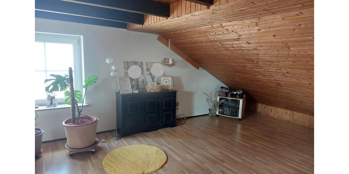 Dachgeschoßwohnung Hebertshausen - 2 Zimmer, 75 m&sup2;, 950&euro; | Angebot:26664847