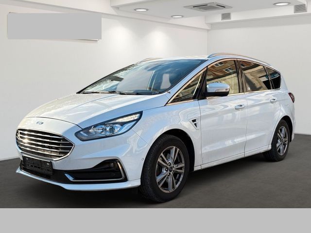 Ford S-Max 169.000 km 15.900 € München 81243
