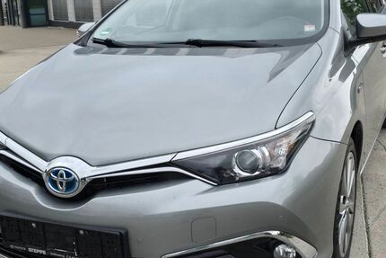Toyota Auris 220.000 km 9.990 &euro; Fürstenfeldbruck 82256