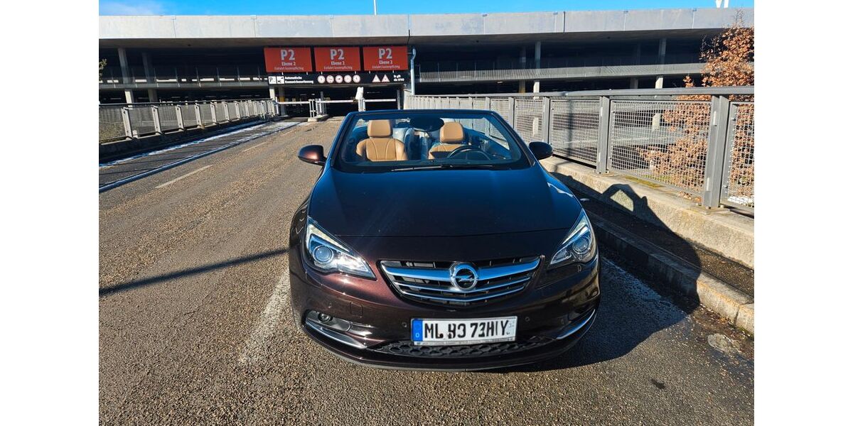 Opel Cascada 137.000 km 11.900 &euro; München 80937