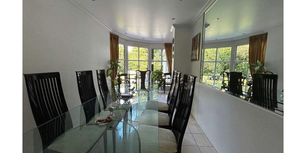 Doppelhaushälfte Grünwald - 5 Zimmer, 247 m&sup2;, 2.895.000&euro; | Angebot:25768429