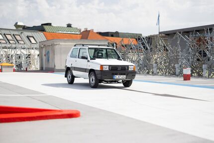Fiat Panda 122.980 km 12.490 &euro; München 80803