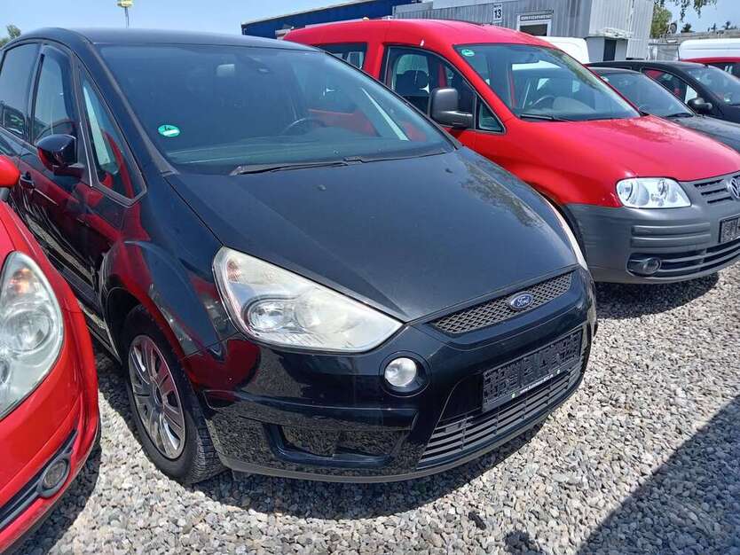 Ford S-Max 232.000 km 2.490 € München 80687