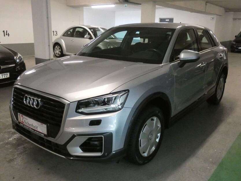 Audi Q2 116.985 km 15.600 € München 81825