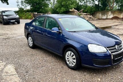 VW Jetta 145.000 km 2.799 &euro; Neufahrn 85375