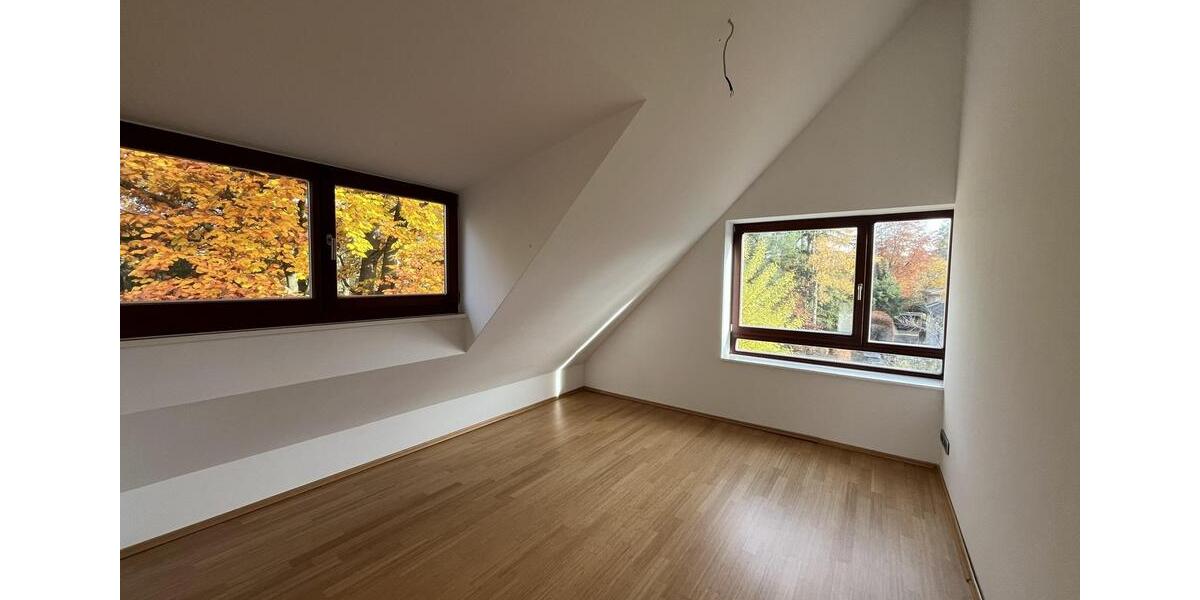 Dachgeschoßwohnung München Trudering-Riem - 3 Zimmer, 72 m&sup2;, 1.630&euro; | Angebot:26684029