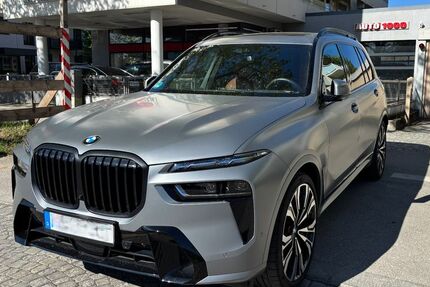 BMW X7 19.000 km 108.885 &euro; München 81375