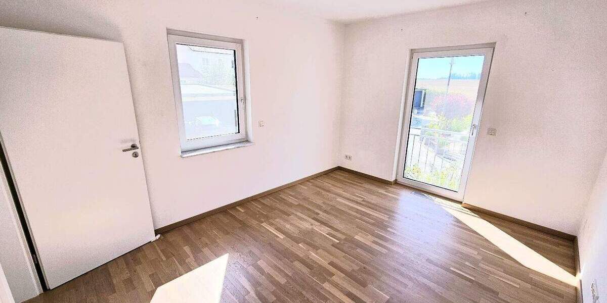 Doppelhaushälfte Markt Indersdorf Niederroth - 5 Zimmer, 147 m&sup2;, 2.250&euro; | Angebot:24206831