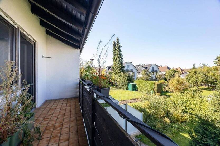 Modernes Reihenhaus mit Sauna & großem Garten in München