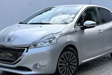 Peugeot 208 97.000 km 4.980 &euro; München 81243