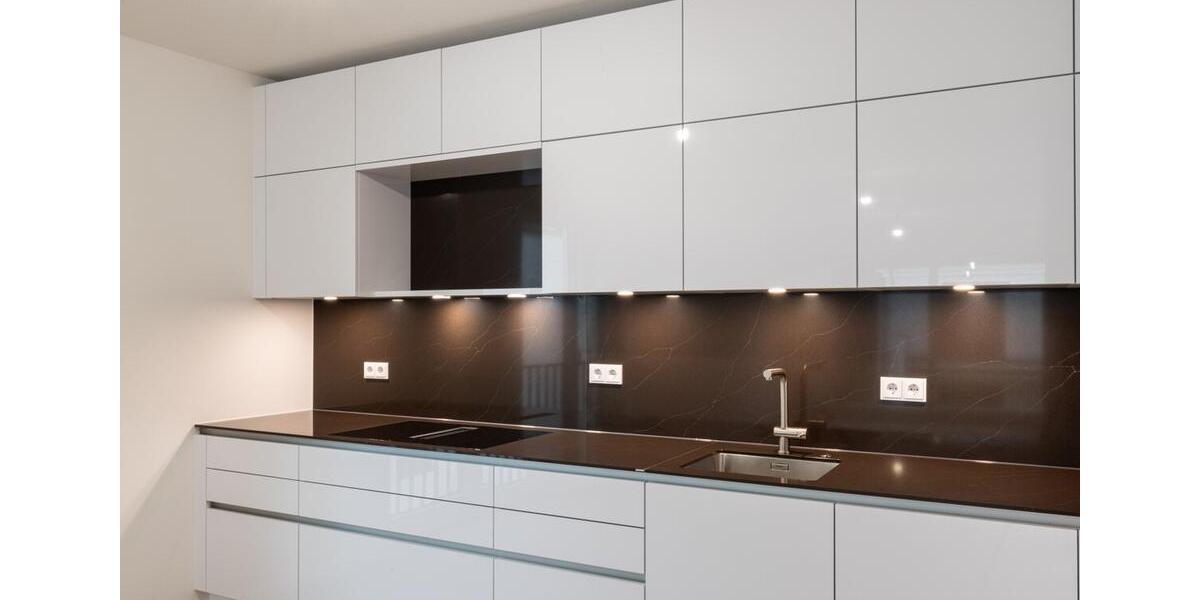 Erstbezug: 2-Zi-Gartenwohnung mit Einbauküche, 2 Terrassen und TG-Einzelstellplatz 2 zimmer