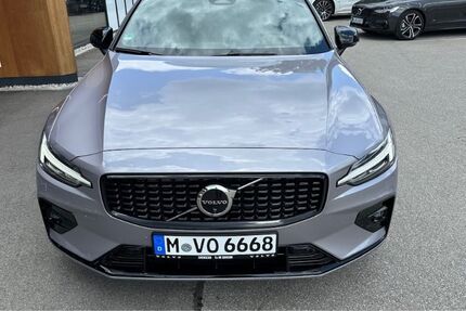 Volvo V60 9.999 km 53.999 € Baierbrunn 82065