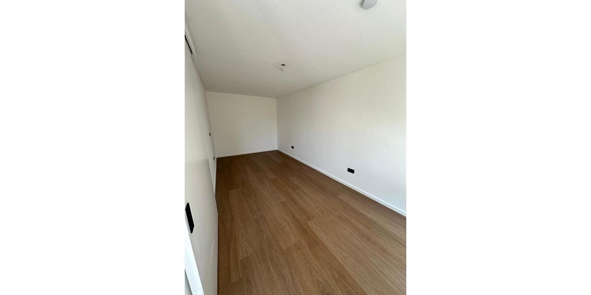 Etagenwohnung Unterschleißheim - 3.5 Zimmer, 80 m&sup2;, 500.000&euro; | Angebot:27155254
