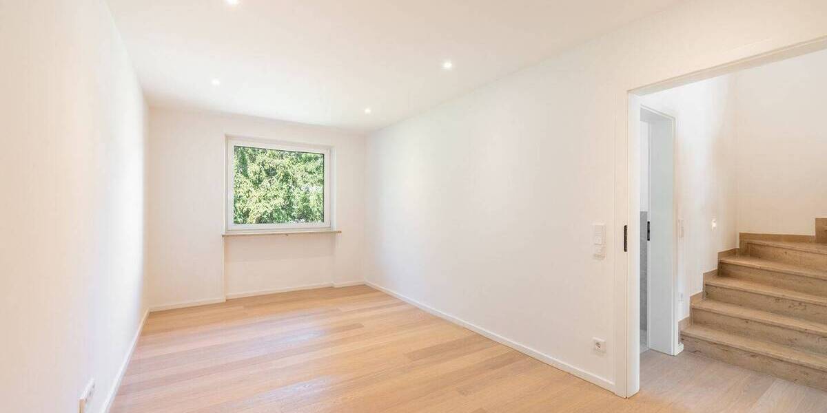 Reihenmittelhaus München Bogenhausen - 5 Zimmer, 205 m&sup2;, 2.330.000&euro; | Angebot:26824624